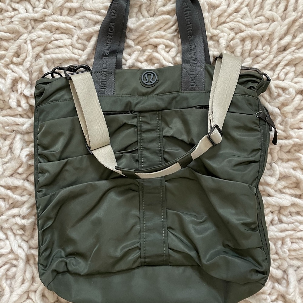 lululemon Fast In Flight Bag